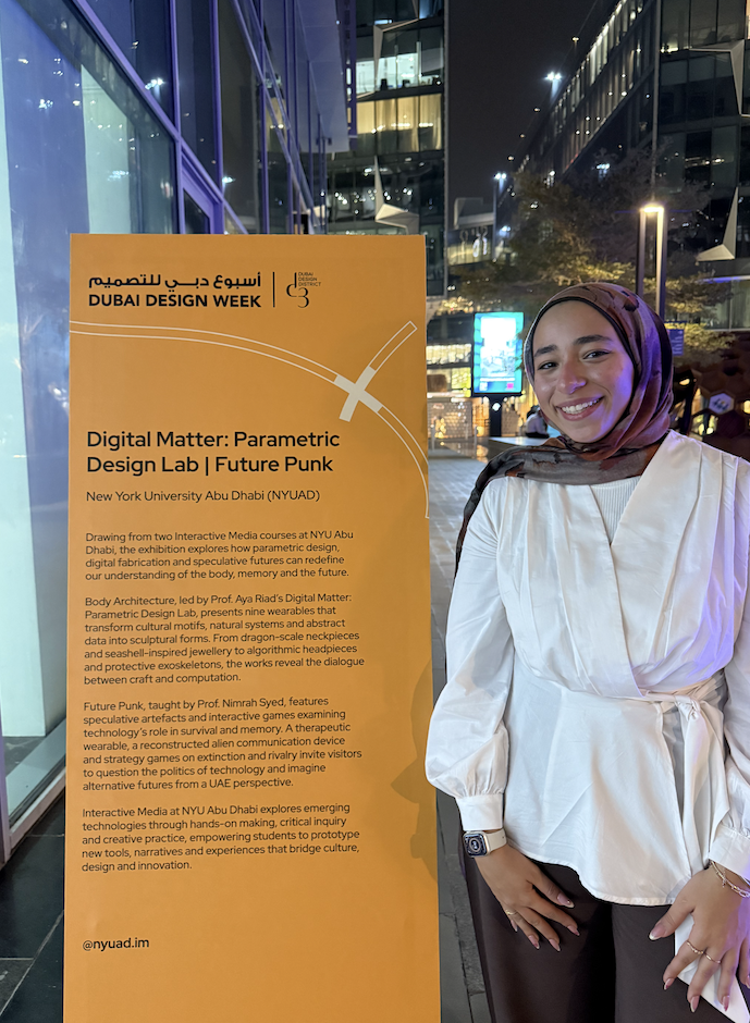 Jannah with Fifi Robot